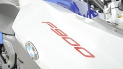 2026 (26) BMW Motorrad F900 F 900 XR 5519756