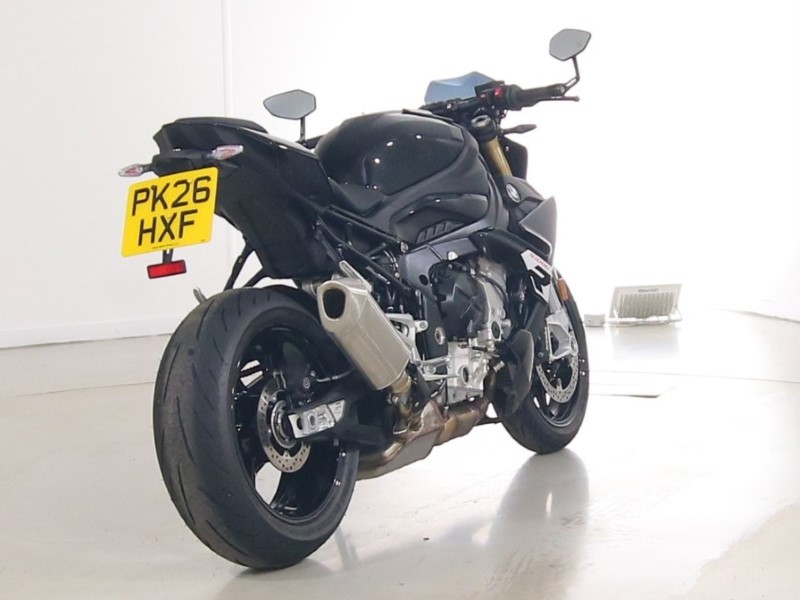 2026 (26) BMW Motorrad S1000 R Sport  (25MY) 5586939