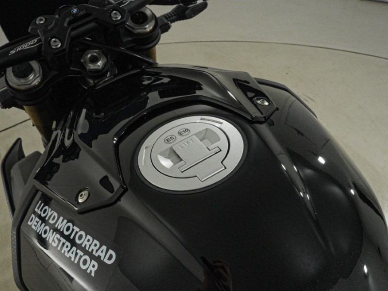 2026 (26) BMW Motorrad S1000 R Sport  (25MY) 5586910