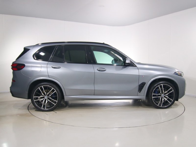 2024 (24) BMW X5 xDrive30d MHT M Sport 5dr Auto 5208682