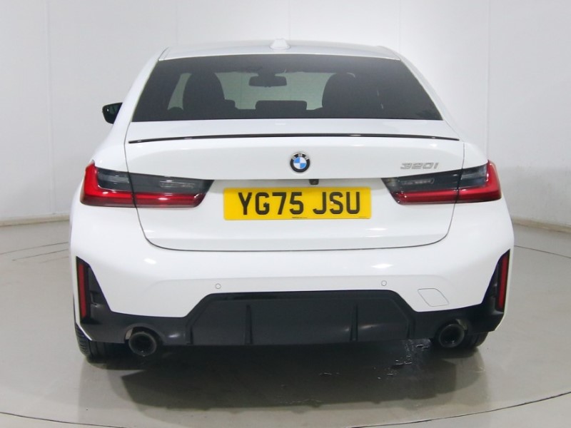2025 (75) BMW 3 SERIES 320i M Sport 4dr Step Auto 5191603