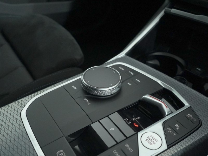 2025 (75) BMW 3 SERIES 320i M Sport 4dr Step Auto 5191582