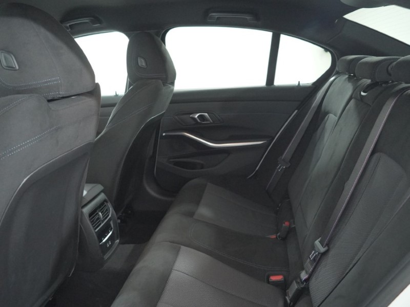 2025 (75) BMW 3 SERIES 320i M Sport 4dr Step Auto 5191566