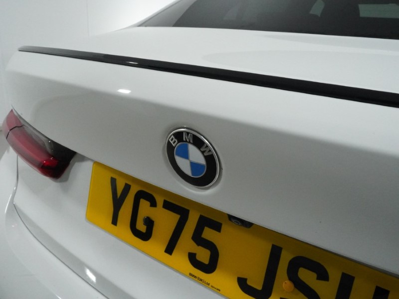 2025 (75) BMW 3 SERIES 320i M Sport 4dr Step Auto 5191563