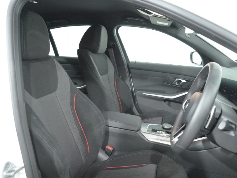 2025 (75) BMW 3 SERIES 320i M Sport 4dr Step Auto 5191574