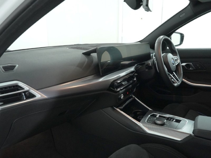 2025 (75) BMW 3 SERIES 320i M Sport 4dr Step Auto 5191565
