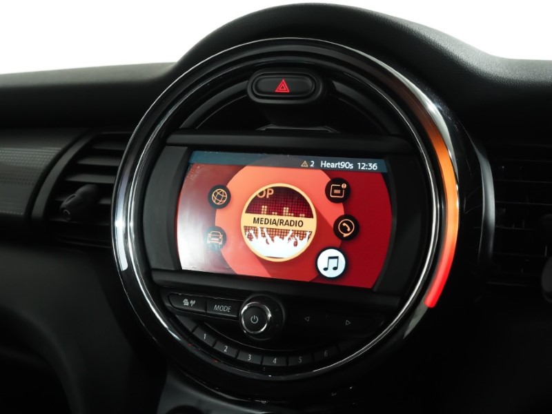 2020 (70) MINI HATCHBACK 1.5 Cooper Classic II 5dr Auto 5228734