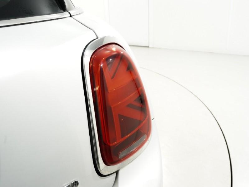 2020 (70) MINI HATCHBACK 1.5 Cooper Classic II 5dr Auto 5228716