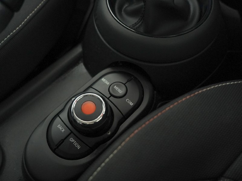 2020 (70) MINI HATCHBACK 1.5 Cooper Classic II 5dr Auto 5228742