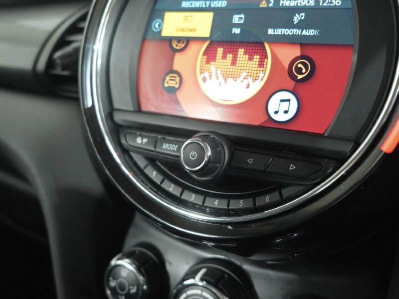 2020 (70) MINI HATCHBACK 1.5 Cooper Classic II 5dr Auto 5228744