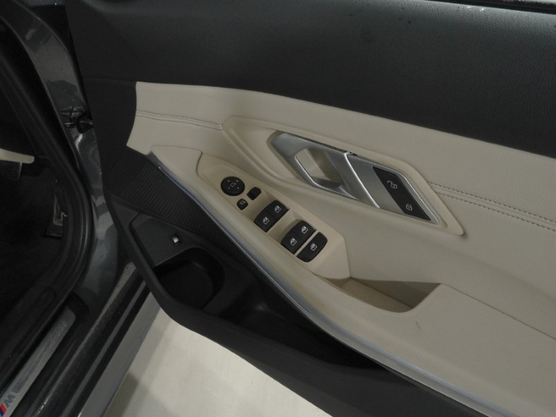 2020 (20) BMW 3 SERIES 330e M Sport 4dr Auto [Plus Pack] 5213383