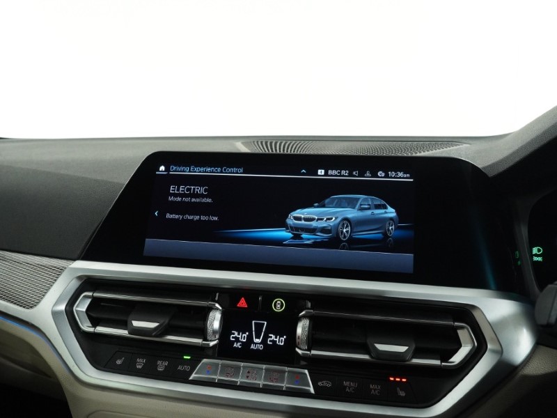 2020 (20) BMW 3 SERIES 330e M Sport 4dr Auto [Plus Pack] 5213399