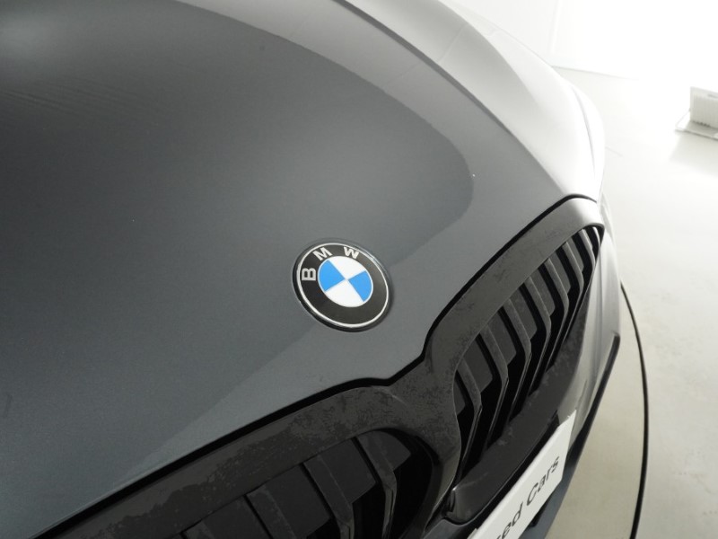 2020 (20) BMW 3 SERIES 330e M Sport 4dr Auto [Plus Pack] 5213381