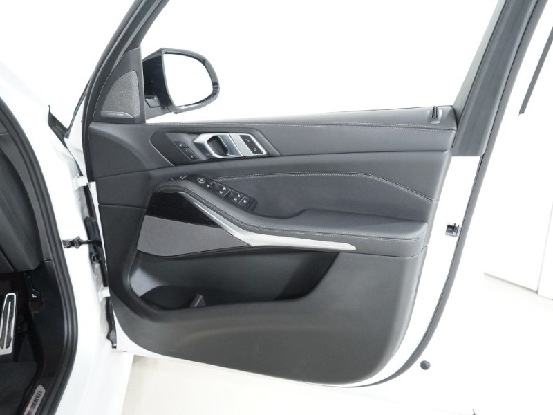 2025 (75) BMW X5 xDrive30d MHT M Sport 5dr Auto 5206690