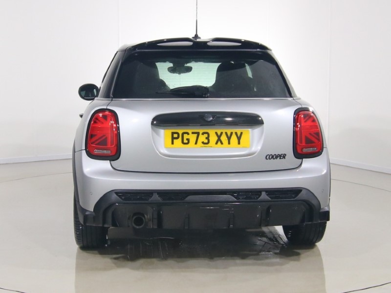 2023 (73) MINI HATCHBACK 1.5 Cooper Sport Premium 5dr Auto 5214225