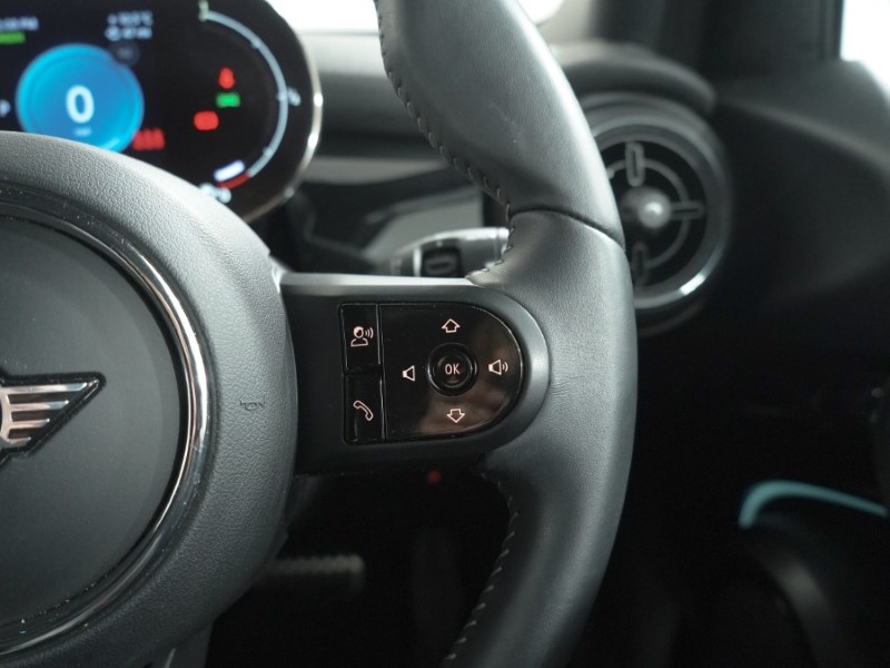 2023 (73) MINI HATCHBACK 1.5 Cooper Sport Premium 5dr Auto 5214211