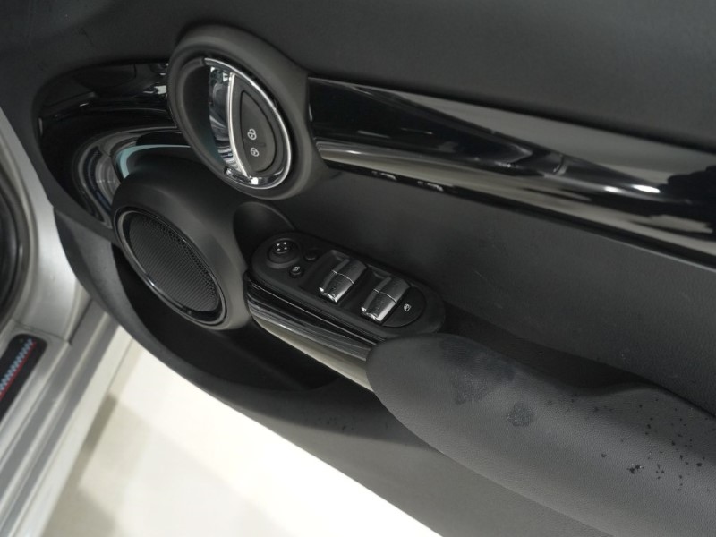 2023 (73) MINI HATCHBACK 1.5 Cooper Sport Premium 5dr Auto 5214197