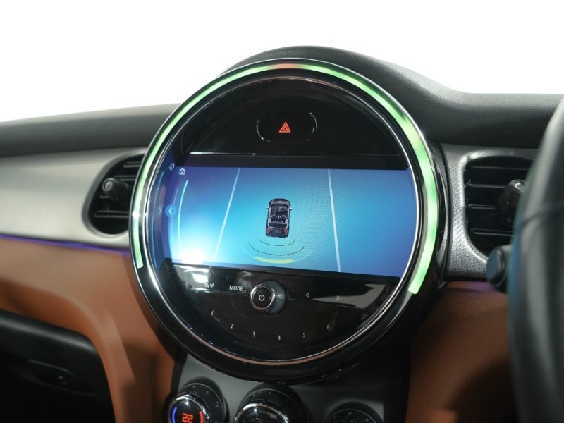 2021 (21) MINI CONVERTIBLE 1.5 Cooper Exclusive 2dr Auto 5223382