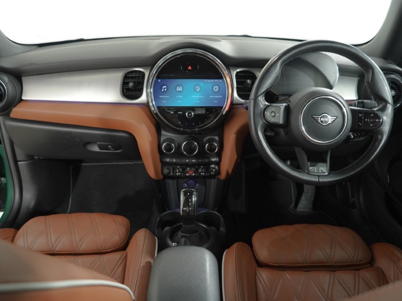 2021 (21) MINI CONVERTIBLE 1.5 Cooper Exclusive 2dr Auto 5223360