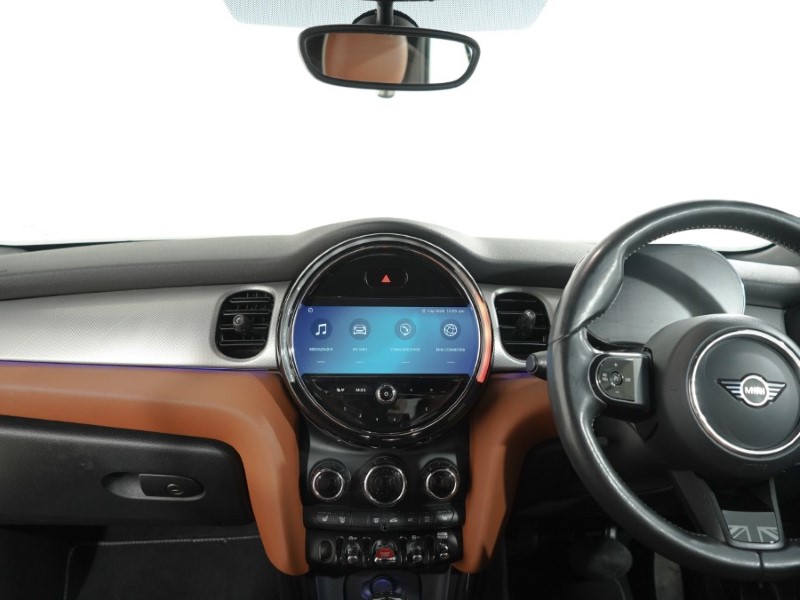 2021 (21) MINI CONVERTIBLE 1.5 Cooper Exclusive 2dr Auto 5223361