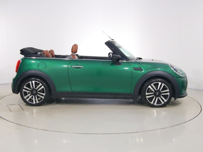 2021 (21) MINI CONVERTIBLE 1.5 Cooper Exclusive 2dr Auto 5223397
