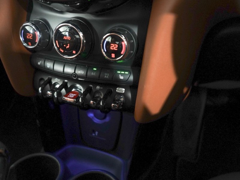 2021 (21) MINI CONVERTIBLE 1.5 Cooper Exclusive 2dr Auto 5223386