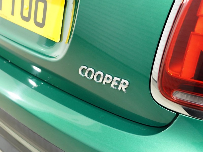 2021 (21) MINI CONVERTIBLE 1.5 Cooper Exclusive 2dr Auto 5223347