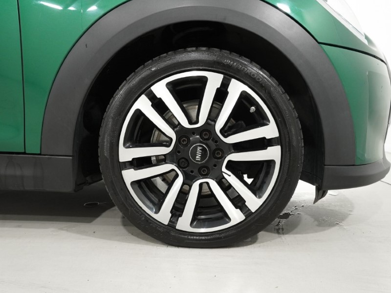 2021 (21) MINI CONVERTIBLE 1.5 Cooper Exclusive 2dr Auto 5223365