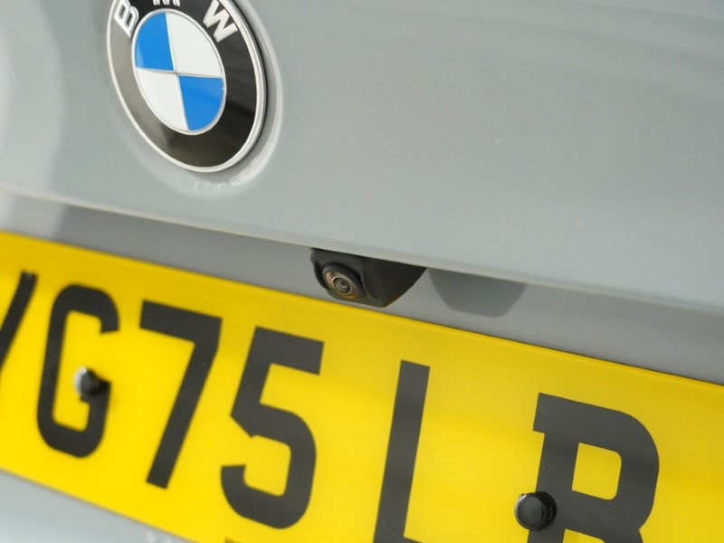 2025 (75) BMW 3 SERIES 320i M Sport 4dr Step Auto 5230608