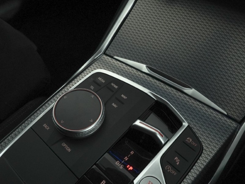 2025 (75) BMW 3 SERIES 320i M Sport 4dr Step Auto 5230633