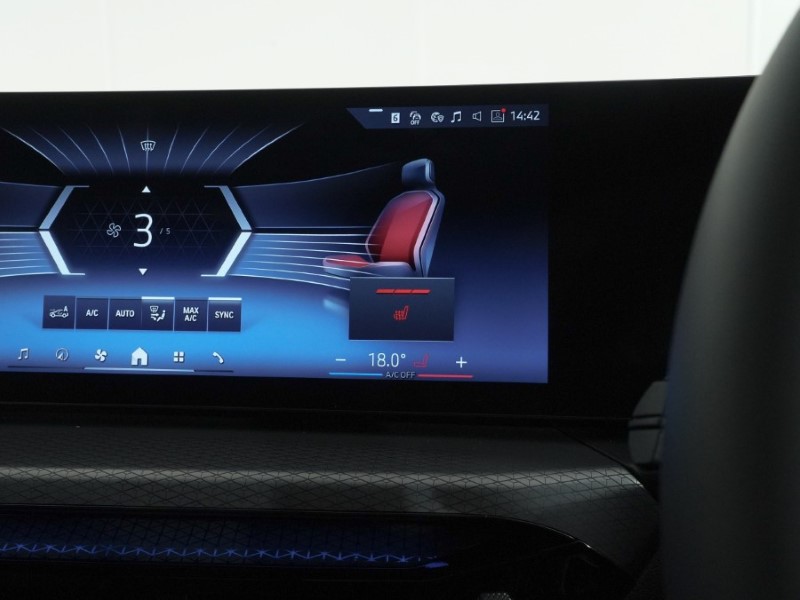 2025 (75) BMW 3 SERIES 320i M Sport 4dr Step Auto 5230631