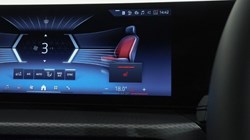 2025 (75) BMW 3 SERIES 320i M Sport 4dr Step Auto 5230631