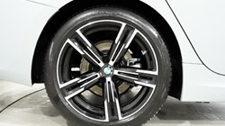 2025 (75) BMW 3 SERIES 320i M Sport 4dr Step Auto 5230616