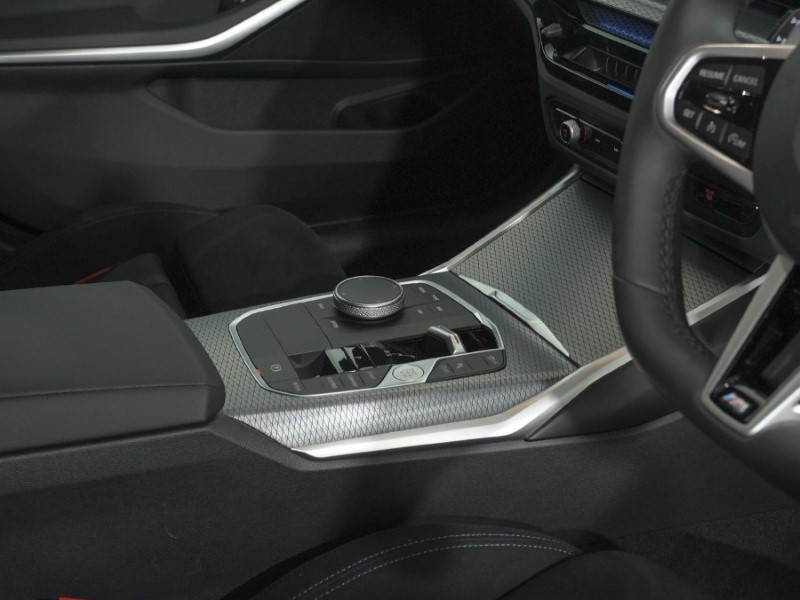 2025 (75) BMW 3 SERIES 320i M Sport 4dr Step Auto 5230623