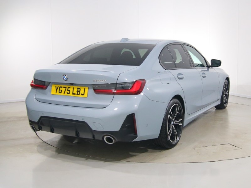 2025 (75) BMW 3 SERIES 320i M Sport 4dr Step Auto 5230649