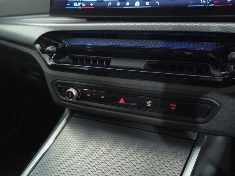 2025 (75) BMW 3 SERIES 320i M Sport 4dr Step Auto 5230642