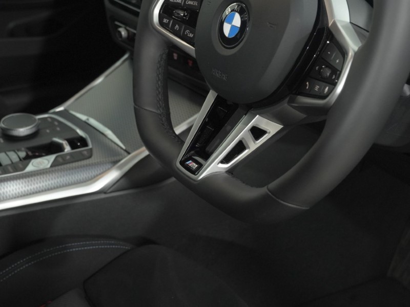 2025 (75) BMW 3 SERIES 320i M Sport 4dr Step Auto 5230624