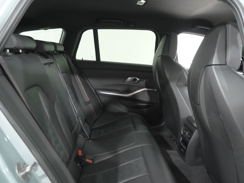 2023 (23) BMW M3 xDrive Competition M 5dr Step Auto 5210676