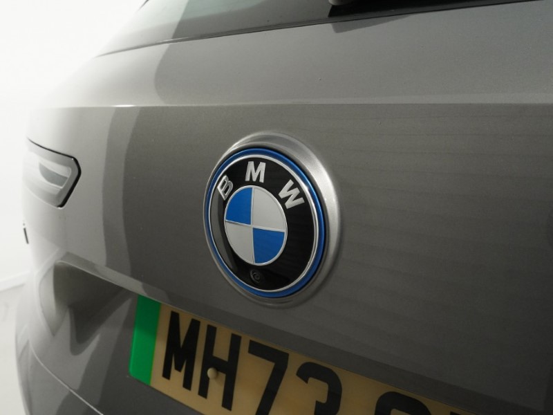 2023 (73) BMW iX 240kW xDrive40 M Sport 76.6kWh 5dr Auto 5218507