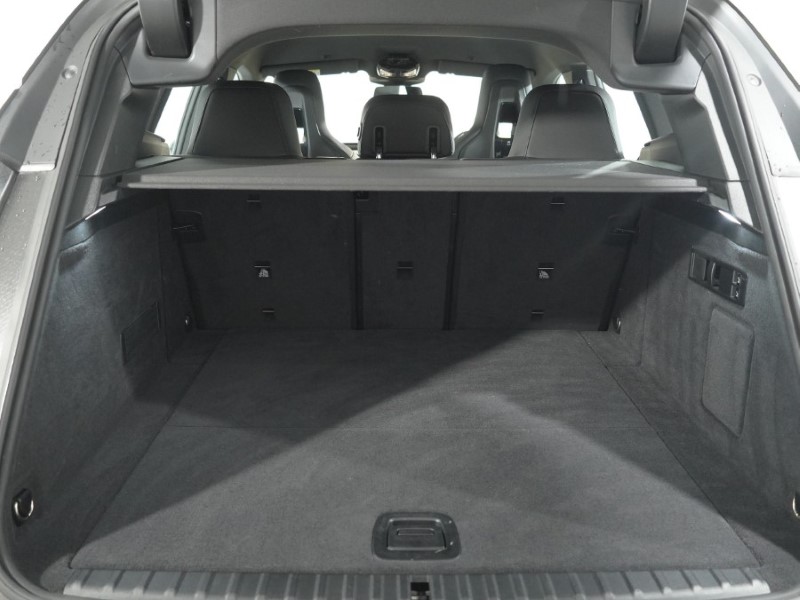 2023 (73) BMW iX 240kW xDrive40 M Sport 76.6kWh 5dr Auto 5218509