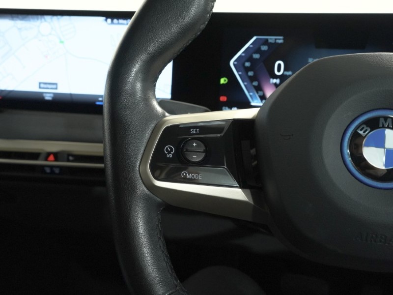 2022 (72) BMW iX 240kW xDrive40 M Sport Edition 76.6kWh 5dr Auto 5216873