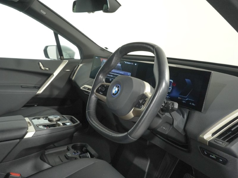 2022 (72) BMW iX 240kW xDrive40 M Sport Edition 76.6kWh 5dr Auto 5216857