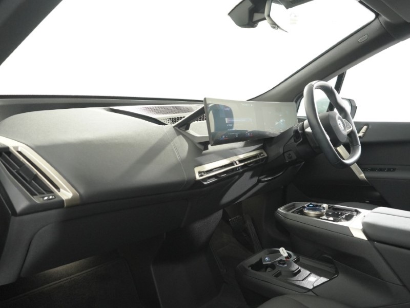 2022 (72) BMW iX 240kW xDrive40 M Sport Edition 76.6kWh 5dr Auto 5215675