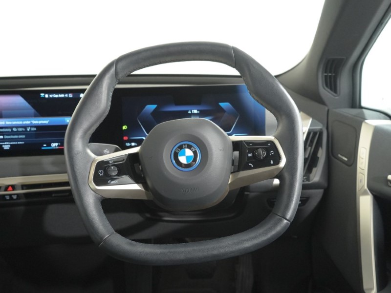 2022 (72) BMW iX 240kW xDrive40 M Sport Edition 76.6kWh 5dr Auto 5215679