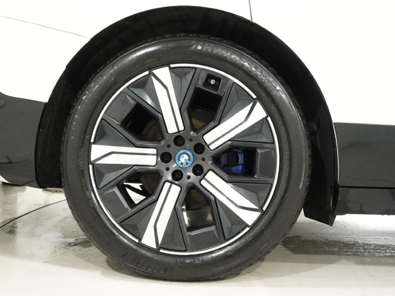 2022 (72) BMW iX 240kW xDrive40 M Sport Edition 76.6kWh 5dr Auto 5215684