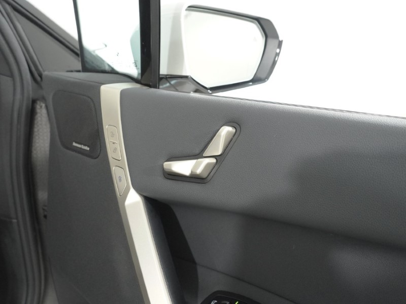 2022 (72) BMW iX 240kW xDrive40 M Sport Edition 76.6kWh 5dr Auto 5215690