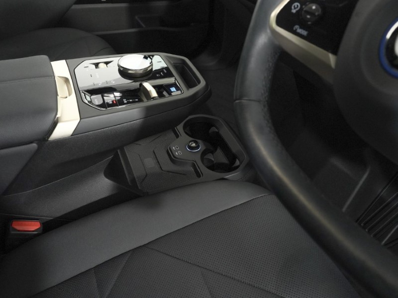 2022 (72) BMW iX 240kW xDrive40 M Sport Edition 76.6kWh 5dr Auto 5215694