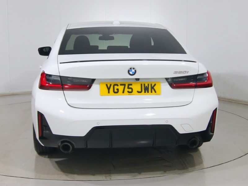 2025 (75) BMW 3 SERIES 320i M Sport 4dr Step Auto 5208042