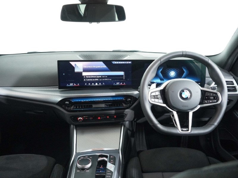 2025 (75) BMW 3 SERIES 320i M Sport 4dr Step Auto 5208005