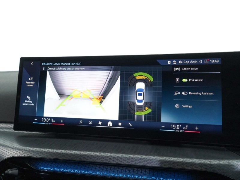 2025 (75) BMW 3 SERIES 320i M Sport 4dr Step Auto 5208029